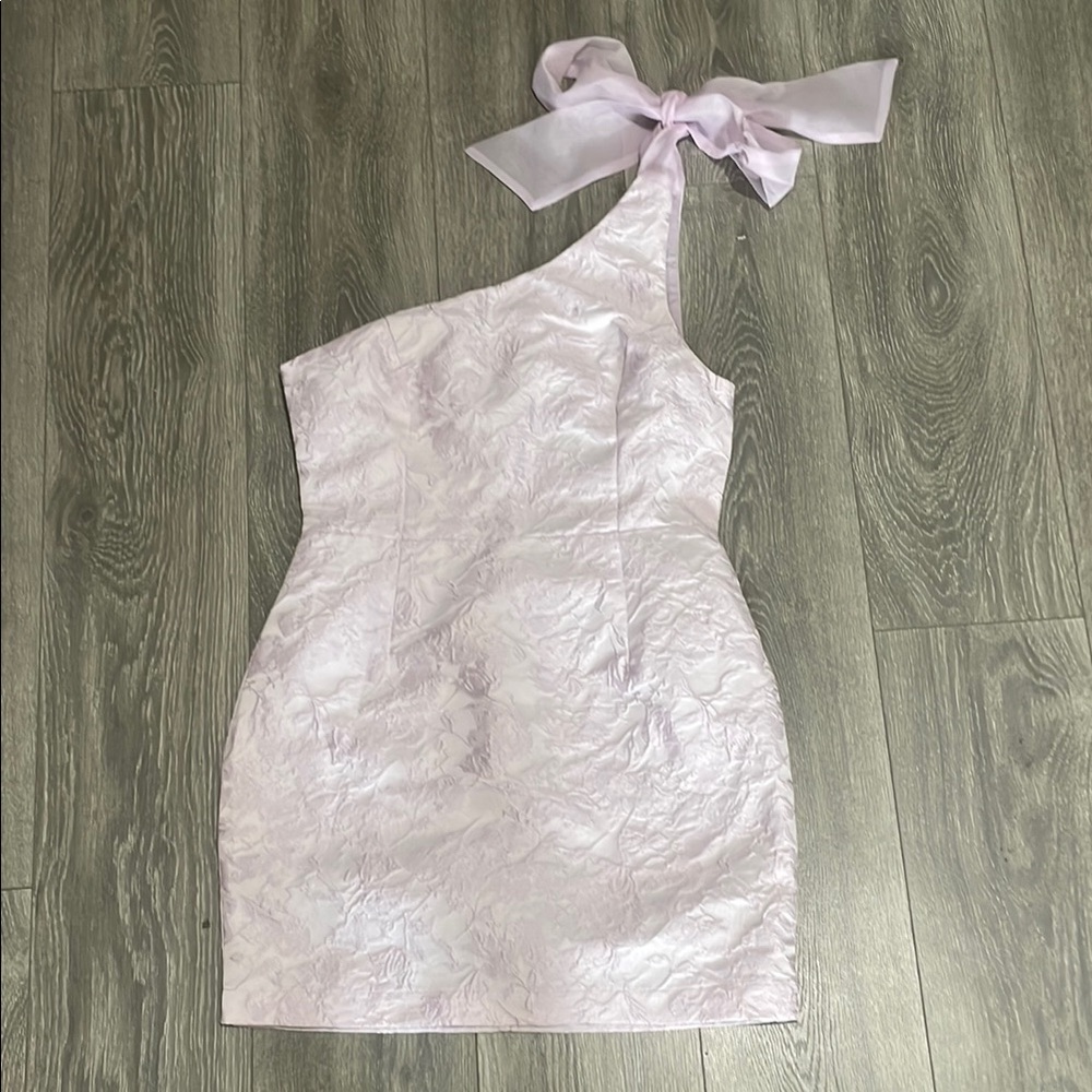 Elegant One-Shoulder Lilac Dress